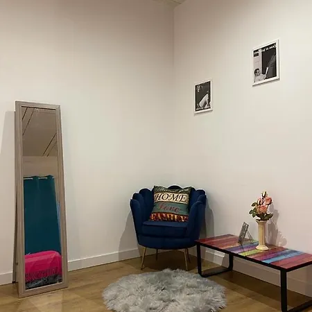 Hostel Rooms In Gothic Barcelona