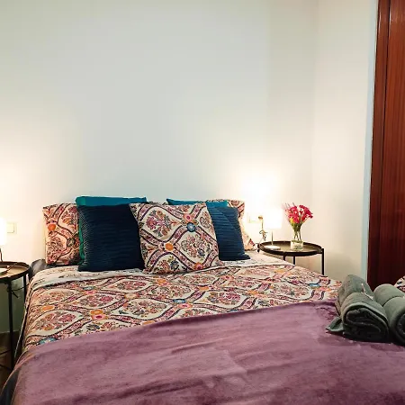 Rooms In Gothic Barcelona