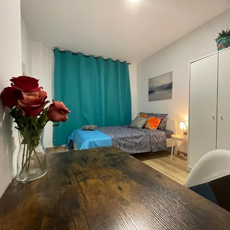 Rooms In Gothic Barcelona