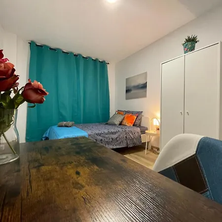 Rooms In Gothic Hostel Barcelona