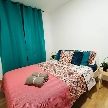 Rooms In Gothic Barcelona