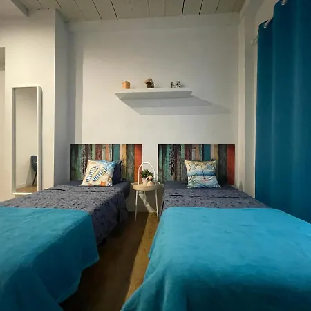 Hostel Rooms In Gothic